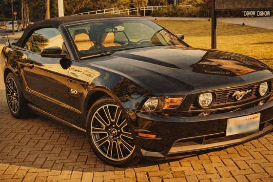FORD MUSTANG 5.0 GT CONVERSÍVEL V8 GASOLINA 2P AUTOMÁTICO